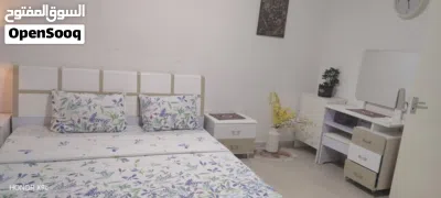 Elegant Queen Size Bed set for sale 2