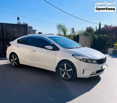 Kia Cerato Standard 2