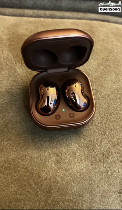 سماعات الاذن الأشهر من سامسونج جالاكسي بودز لايف Galaxy Buds Live 2
