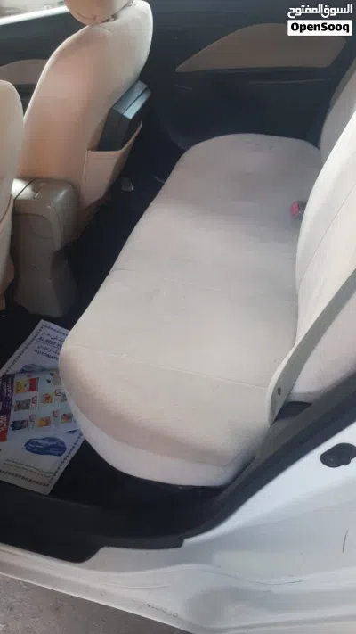 Toyota Yaris Y Plus 3