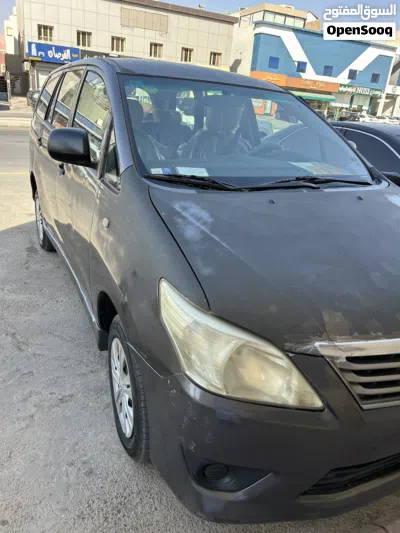 Toyota Innova GL 3