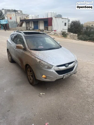 Hyundai Tucson GL 2