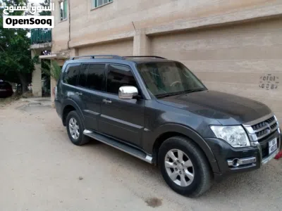 Mitsubishi Pajero GLS 3