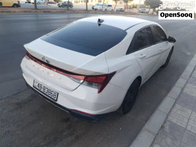 Hyundai Avante Limited 4