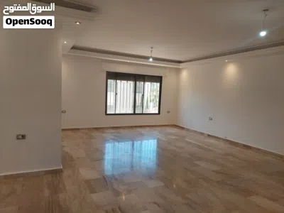 شقة طابق اول في البنيات مساحه 150 متر 2