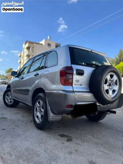 Toyota RAV 4 EX 3