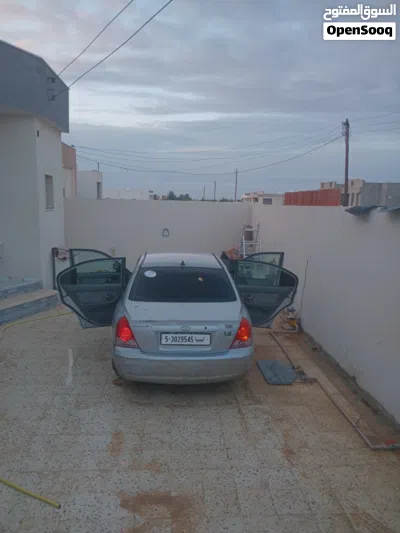 Hyundai Avante SE 3
