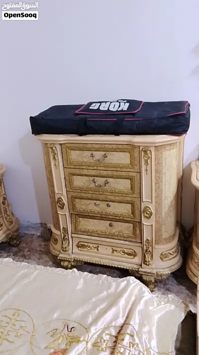 غرفه نوم خشب زان شكل ملكي كلش قويه وخشبهه نضيف 4