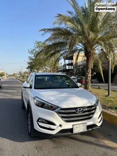 Hyundai Tucson Standard 2