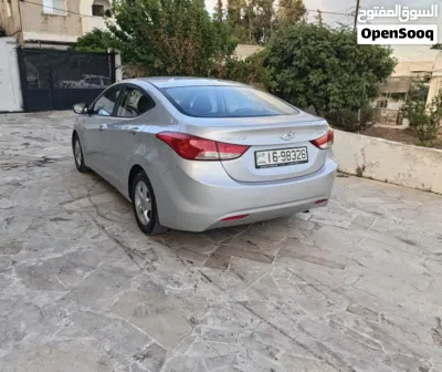 هيونداي افانتي SE 3