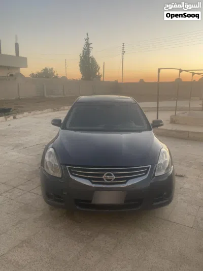 نيسان التيما Standard 3