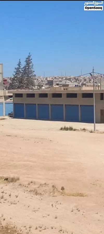 مخازن ومستودعات للإيجار عدد 3 مساحه كل مخزن 8*4 متر 32 متر -اتوستراد الزرقاء بعد مثلث الحديد 4
