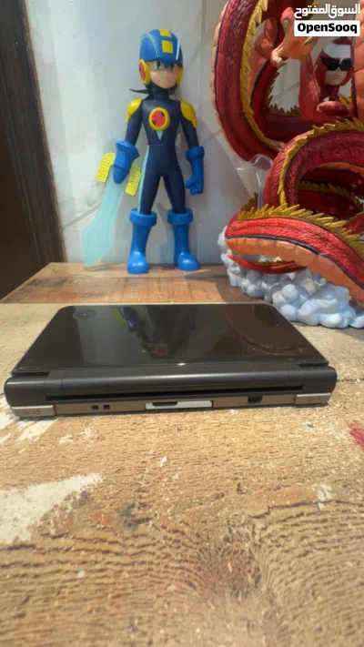 للبيع جهاز نتندو DS XL 3