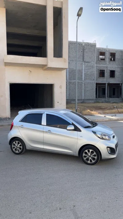 Kia Picanto EX 3