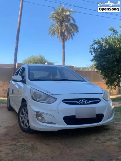 Hyundai Accent GLS 2