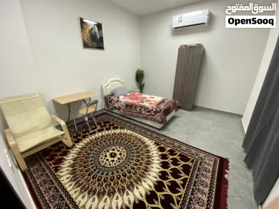 شقة مفروشة للإيجار للعوائل فقط بالمعبيله بجوار نيستو واسواق بن راشد 2