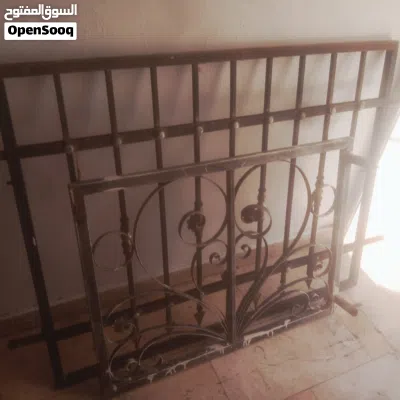 زوز روشن بحديدهم صغير عرض 70 وطول80 والكبير عرض 140 وطول متر باالحديد زوز 700دينار 2