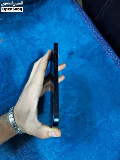 ايفون 12 عادي للبيع 4