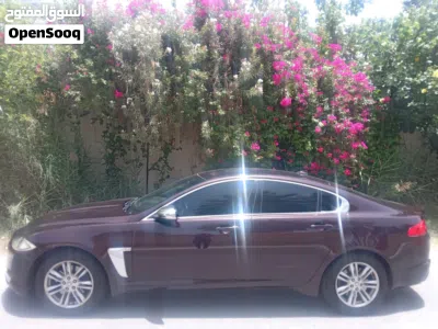Jaguar XF Luxury 2