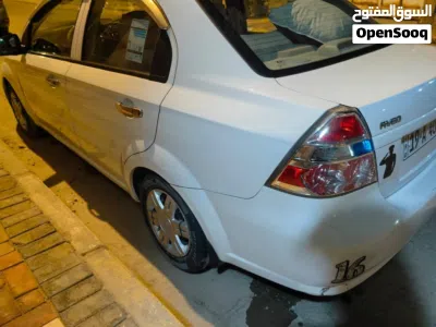 Chevrolet Aveo Base 2