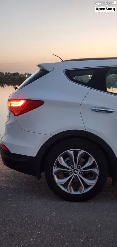 Hyundai Santa Fe Limited 2