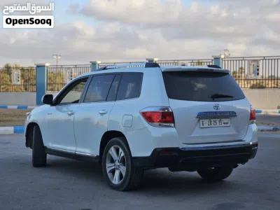 Toyota Highlander Limited 4