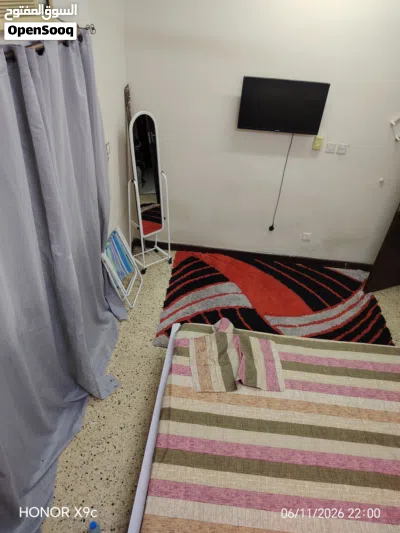 Room for rent in Al Khuwair 120 rial including everything 4