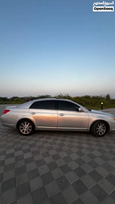 Toyota Avalon XLE 4
