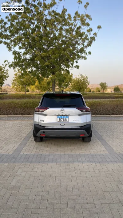 Nissan Rogue SV 4