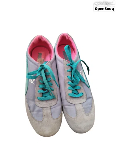 For sale: original Puma women's shoes, size 39, in brand new condition, not used 2