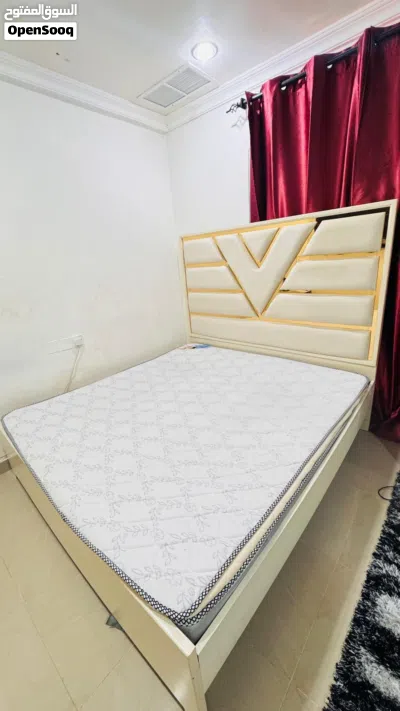 Bed with Mettress 3