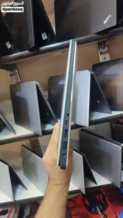 سلسلة حواسيب Dell XPS مصممة لتقديم أداء فائق وتجربة متميزة للمستخدمين المحترفين وصناع المحتوى. تتم 3