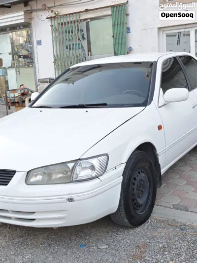Toyota Camry GL 3