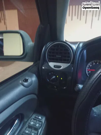 GMC Envoy Standard 3