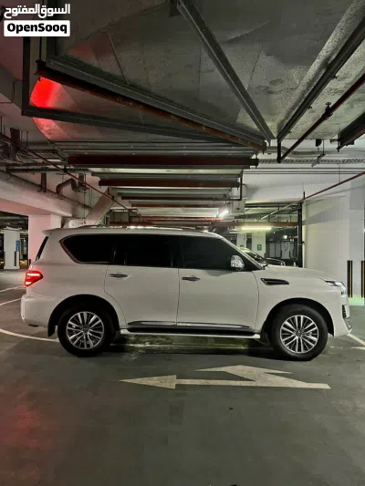 Nissan Patrol SE Platinum City 2