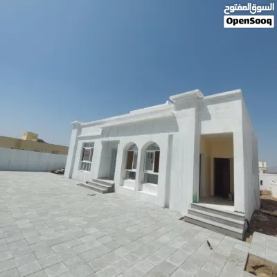 منزل جديد للبيع بتصميم عصري 3
