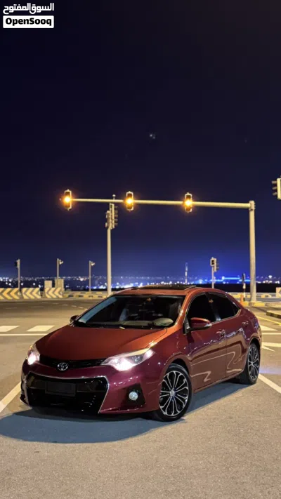 Toyota Corolla SE 4