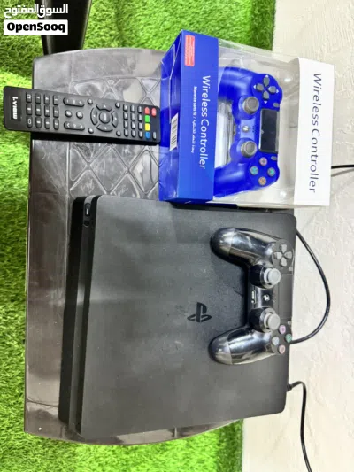 بلايستيشن 4 سليم نظيف بحال بحال الوكالة sony 3