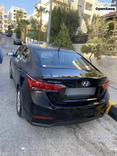 Hyundai Accent SE 3