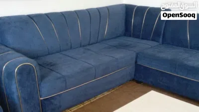 اثاث غرفة ضيوف،طقم كنب طقم طاولات وسجاد وبرادي زيبرا . ب130دينار 3