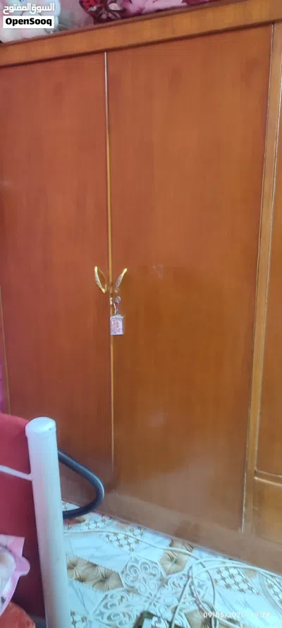 السلام عليكم كنتور خشب صاج 6 ابواب للبيع 2