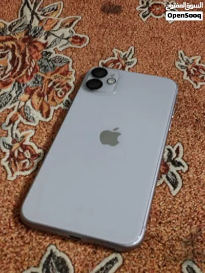 ايفون 11 64 جيبي نظيف بحالة الوكالة 2