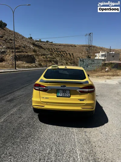 Ford Fusion Titanium 2
