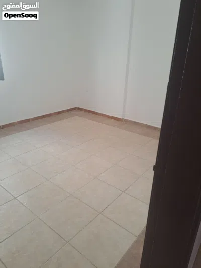 للايجاى بحولي شقة سكنيه عائلات و وعزابي 4