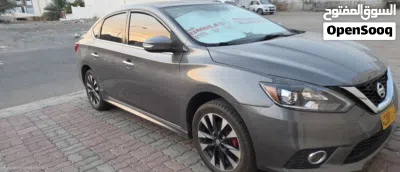 Nissan Sentra SR 2