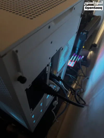 للبيع PC Gaming فاخر RTX 3090 24GB NZXT H9 Flow 32GB RAM 4