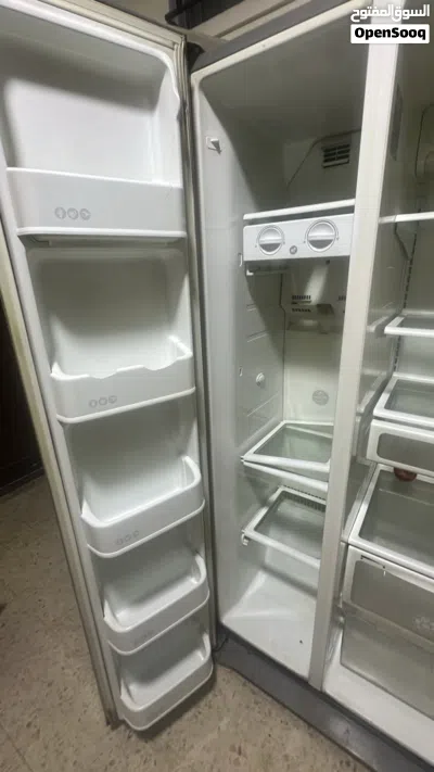 ثلاجة LG بابين 3