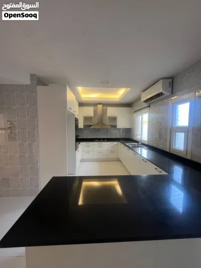 Villa for rent in Qurum 4
