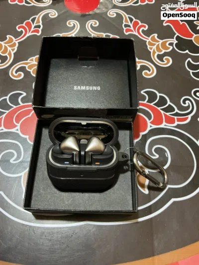 سماعه سامسونج galaxy buds 3 pro بحال الوكاله مع علبتها وكفرات 2
