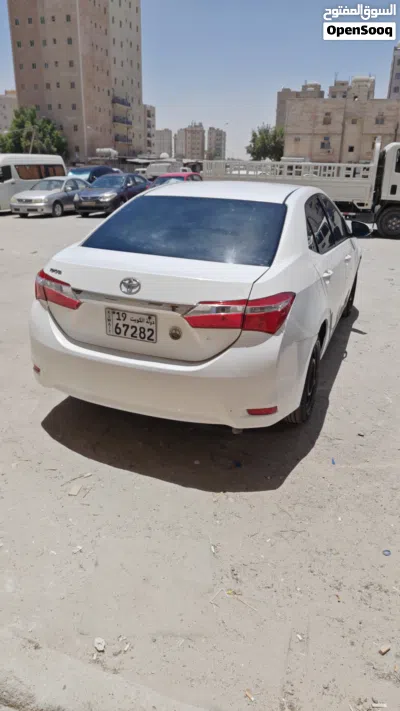 Toyota Corolla Standard 2
